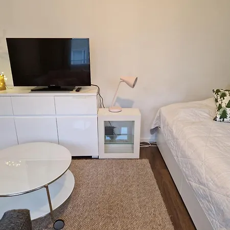 Near Center, Free Wi-fi & Parking Apartment